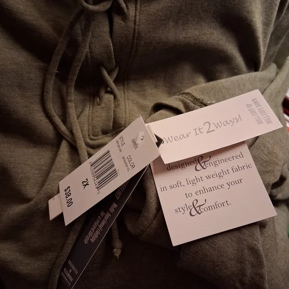 Sale NWT Tunic Blouse - Picture 10 of 11